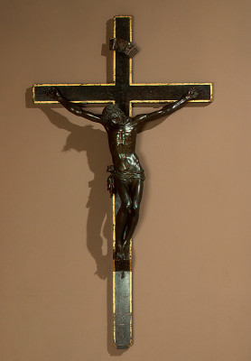 The Pistoia Crucifix